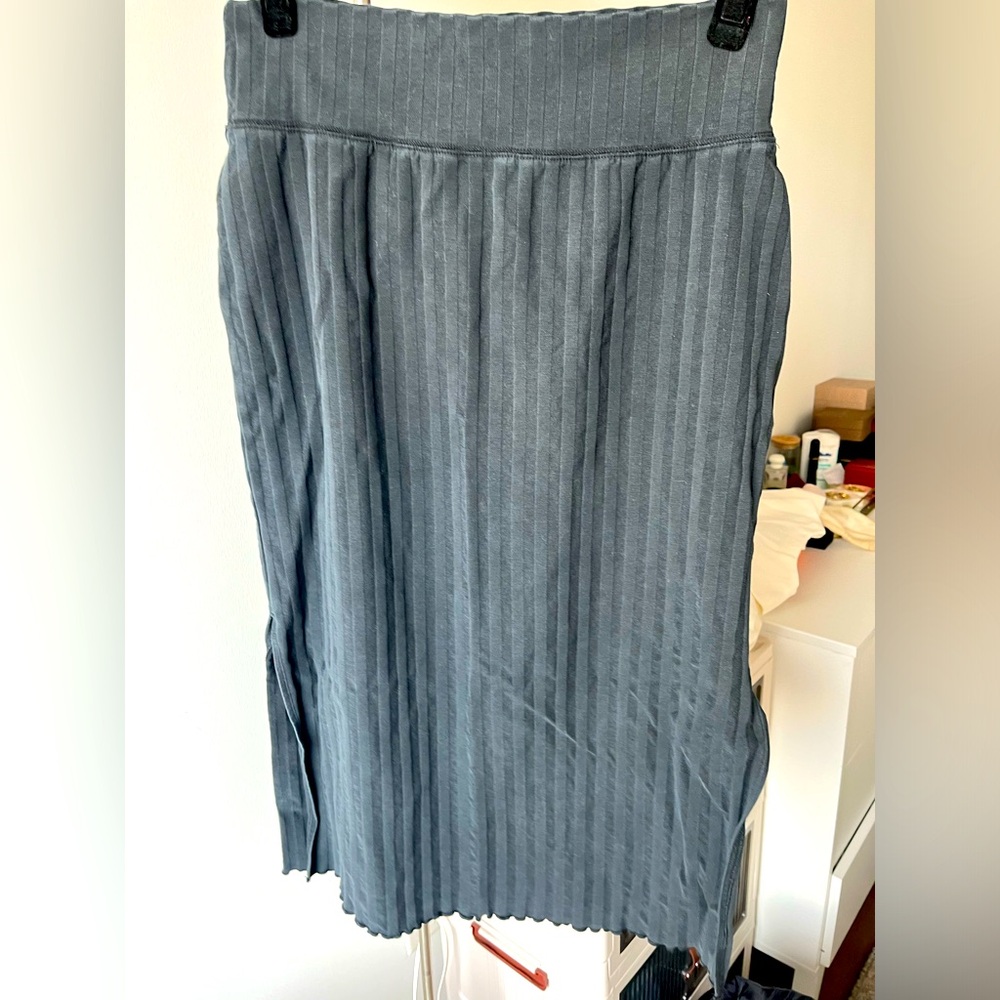 offline by aerie black cotton ribbed midi skirt with splits size medium